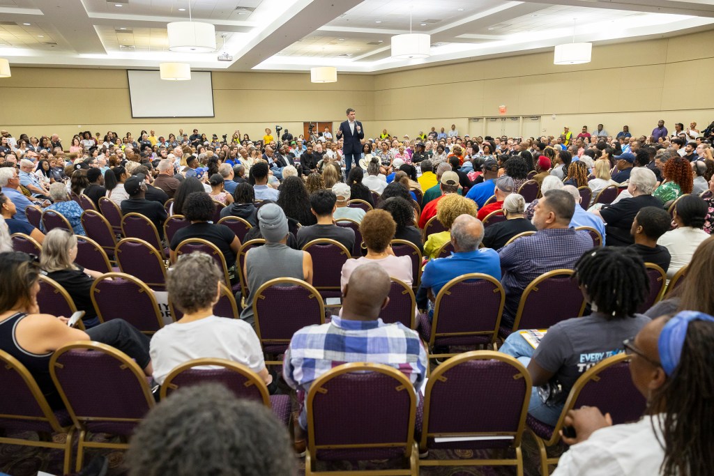 Talarico pledges million for Black voter outreach at sometimes tense Houston town hall Talarico pledges million for Black voter outreach at sometimes tense Houston town hall