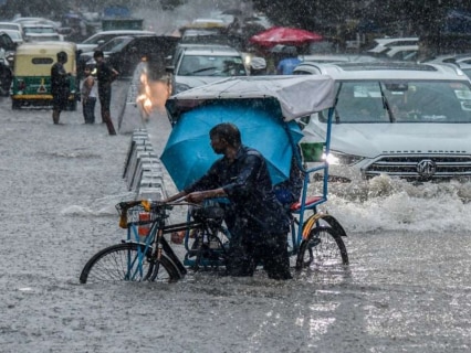 Why do monsoon rains claim so many lives in India every year and what’s making them deadlier? Why do monsoon rains claim so many lives in India every year and what’s making them deadlier?