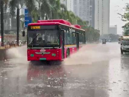 Mumbai Rains: City set for ‘heavy to very heavy’ downpour from July 4 to 6, IMD issues red alert Mumbai Rains: City set for ‘heavy to very heavy’ downpour from July 4 to 6, IMD issues red alert
