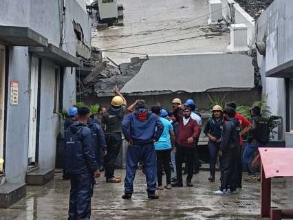 Pune: 16 feared trapped as building collapses in Pimpri Chinchwad amid heavy rain Pune: 16 feared trapped as building collapses in Pimpri Chinchwad amid heavy rain