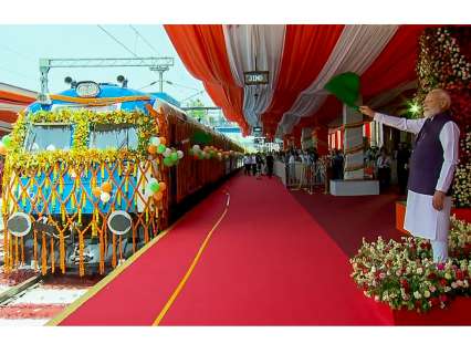 PM Modi flags off India’s first hydrogen train: How much does its ticket cost? Here’s everything you need to know PM Modi flags off India’s first hydrogen train: How much does its ticket cost? Here’s everything you need to know