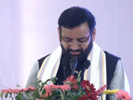 Haryana CM Nayab Singh Saini hails launch of India’s first hydrogen train: ‘Matter of great pride’ Haryana CM Nayab Singh Saini hails launch of India’s first hydrogen train: ‘Matter of great pride’