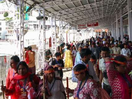 Amarnath, Vaishno Devi Yatras suspended from July 19 amid IMD’s adverse weather forecast Amarnath, Vaishno Devi Yatras suspended from July 19 amid IMD’s adverse weather forecast