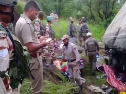 Amarnath Bus Accident: 39 pilgrims injured as bus overturns in Jammu and Kashmir’s Ganderbal