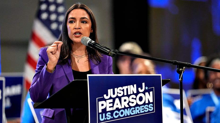 AOC accused of putting on new accent during Memphis rally: ‘Going full Kamala’ AOC accused of putting on new accent during Memphis rally: ‘Going full Kamala’