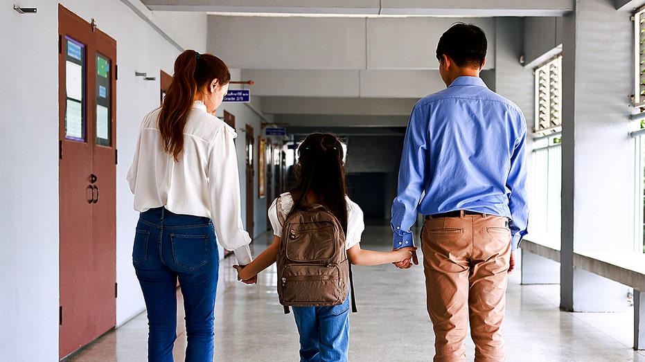 FIRST ON FOX: School lied, hid daughter’s gender transition under district policy, parents allege FIRST ON FOX: School lied, hid daughter’s gender transition under district policy, parents allege