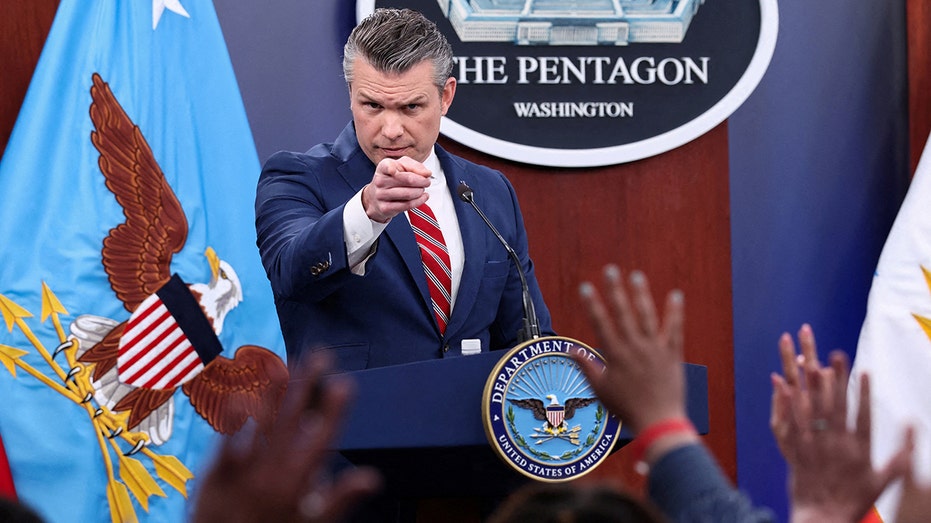 Hegseth announces joint task force with DOJ to prosecute leaks to journalists ‘with the full force of the law’ Hegseth announces joint task force with DOJ to prosecute leaks to journalists ‘with the full force of the law’