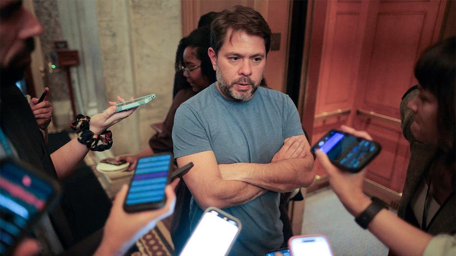 Capitol Hill sex scandals trigger new push to redraw the line for lawmakers Capitol Hill sex scandals trigger new push to redraw the line for lawmakers