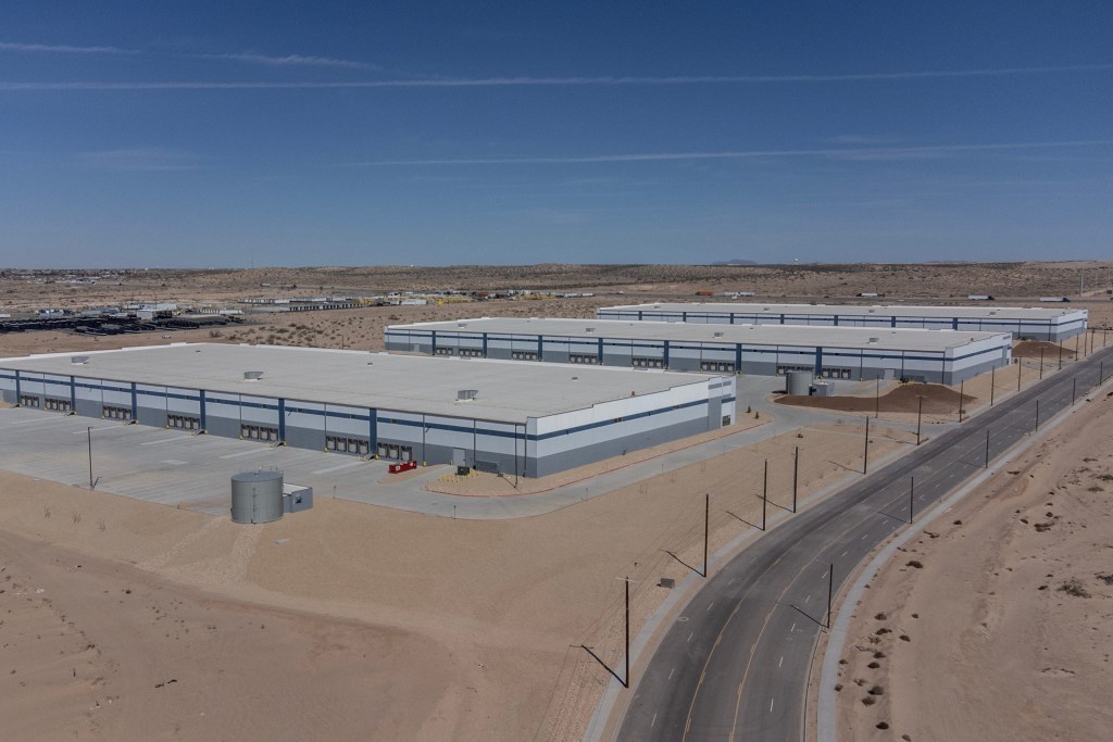 Feds plan to sell three warehouses near El Paso it bought for migrant detention centers, Congress member says Feds plan to sell three warehouses near El Paso it bought for migrant detention centers, Congress member says