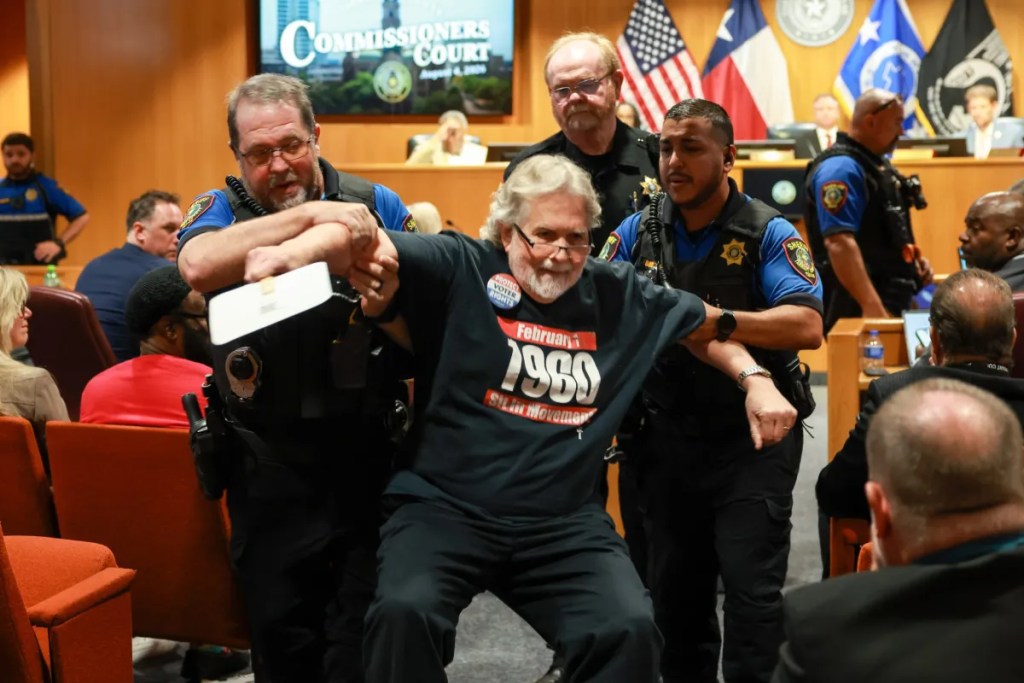 Arrests made, room cleared during chaotic Tarrant County meeting on voting site cuts Arrests made, room cleared during chaotic Tarrant County meeting on voting site cuts