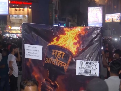 CJP’s Dipke extends support to students protesting over exam irregularities in Jharkhand CJP’s Dipke extends support to students protesting over exam irregularities in Jharkhand