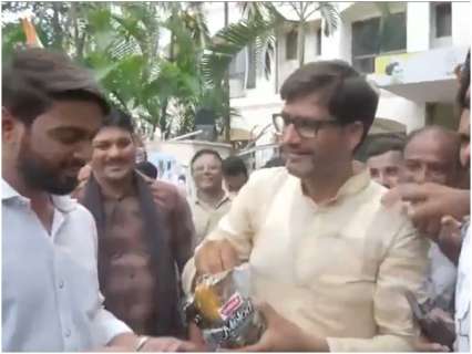 Viral video: Melody toffees steal spotlight as Congress celebrates Datia bypoll win