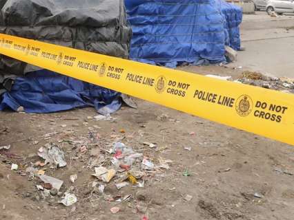 Indian Navy sailor, wife, and two children found dead at home in Mumbai Indian Navy sailor, wife, and two children found dead at home in Mumbai