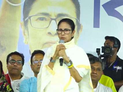 ‘Repeatedly maligned’: Mamata Banerjee condoles TMC leader Asish Banerjee’s death ‘Repeatedly maligned’: Mamata Banerjee condoles TMC leader Asish Banerjee’s death