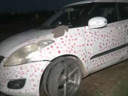Girlfriend covers car with 3,400 kiss marks, Gwalior cops order man to clean them, impose Rs 5,500 fine: Watch