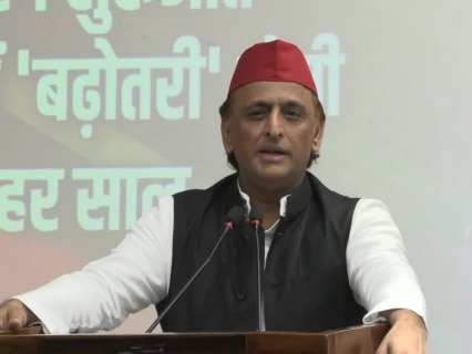 Akhilesh Yadav slams BJP over women’s safety: ‘No one will forget Hathras case’ Akhilesh Yadav slams BJP over women’s safety: ‘No one will forget Hathras case’