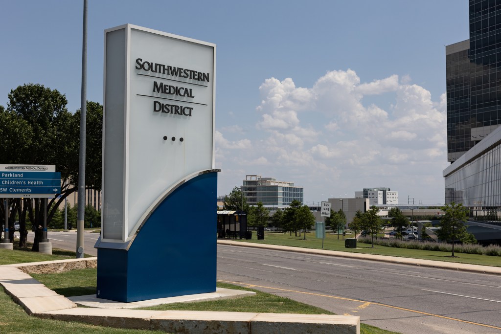 Surrogate asks Texas court to let her seek medical care on the baby she’s carrying, AG Paxton says Surrogate asks Texas court to let her seek medical care on the baby she’s carrying, AG Paxton says