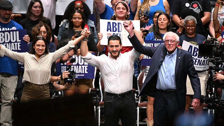 Far-left politicians still using ActBlue as 88-year-old disputes donating nearly 0,000 to fundraising giant Far-left politicians still using ActBlue as 88-year-old disputes donating nearly 0,000 to fundraising giant