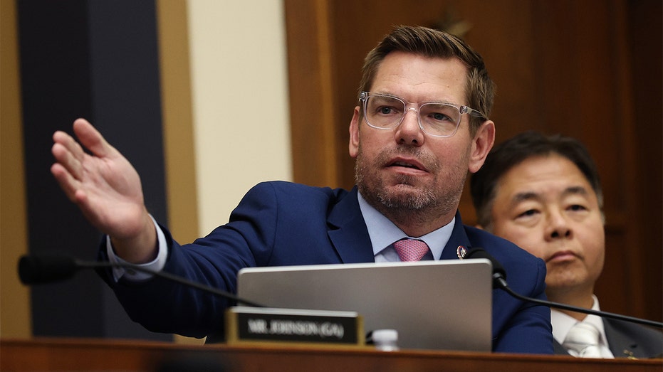 FBI seizes Swalwell’s devices at airport as sexual misconduct investigation escalates: sources FBI seizes Swalwell’s devices at airport as sexual misconduct investigation escalates: sources
