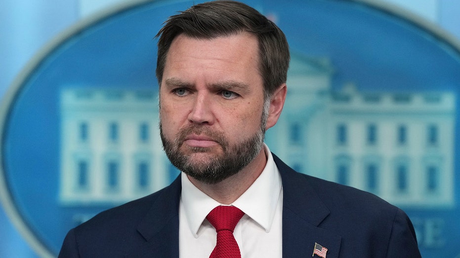Vulnerable GOP senator breaks with Trump on 2 key issues as Vance makes stop without her Vulnerable GOP senator breaks with Trump on 2 key issues as Vance makes stop without her
