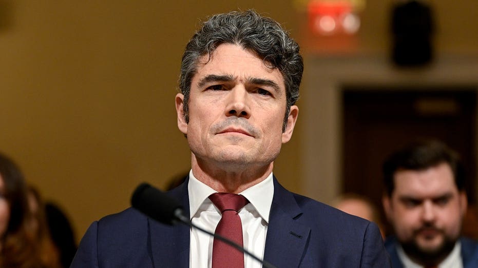 Ex-counterterrorism chief advocates for Trump to ‘walk away from’ Iran war, yank troops out of Middle East Ex-counterterrorism chief advocates for Trump to ‘walk away from’ Iran war, yank troops out of Middle East