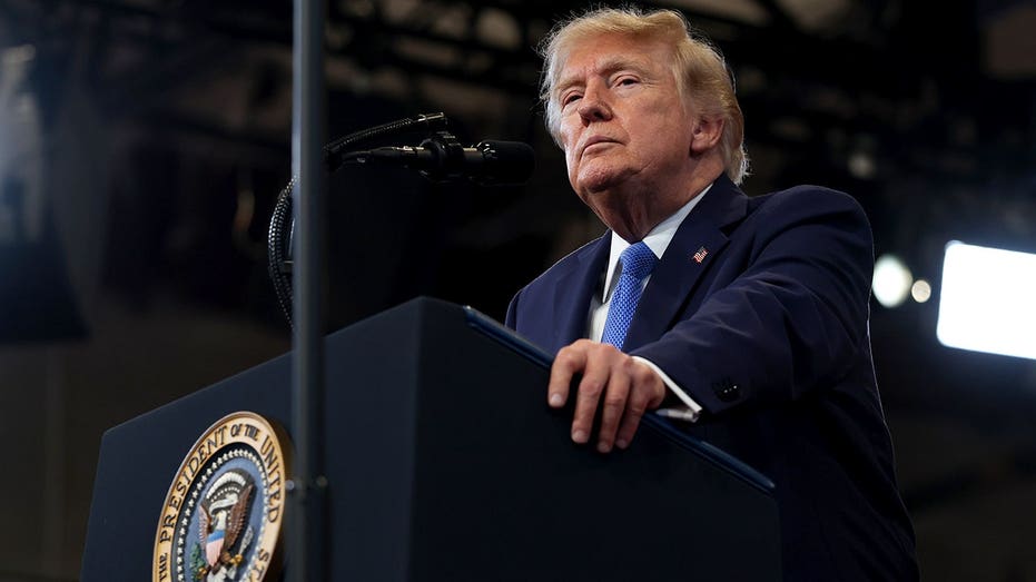 Ohio man charged over graphic threats to kill Trump, behead GOP lawmaker Ohio man charged over graphic threats to kill Trump, behead GOP lawmaker