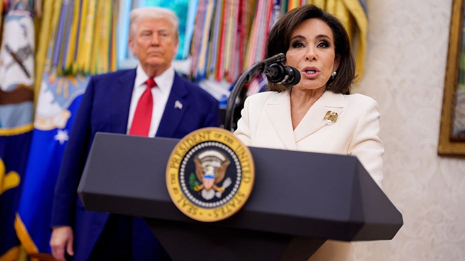 White House asks DOJ to consider new prosecution in Reflecting Pool case White House asks DOJ to consider new prosecution in Reflecting Pool case