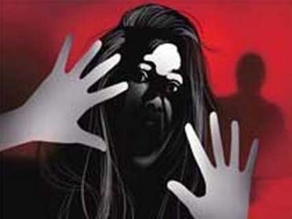 Bengaluru: Woman allegedly abducted, assaulted and filmed naked over unpaid loan, 4 booked Bengaluru: Woman allegedly abducted, assaulted and filmed naked over unpaid loan, 4 booked