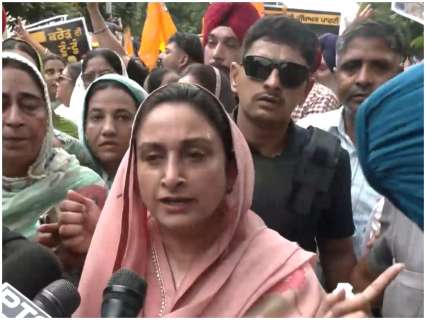 Harsimrat Kaur Badal detained: What happened during SAD’s Chandigarh protest? Harsimrat Kaur Badal detained: What happened during SAD’s Chandigarh protest?