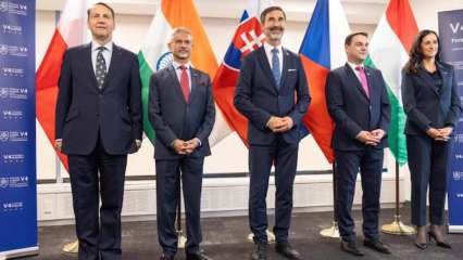 ‘Upcoming Superpower’: V4 nations back India’s permanent UNSC seat bid, details here ‘Upcoming Superpower’: V4 nations back India’s permanent UNSC seat bid, details here