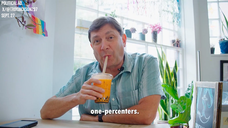 Maine Dem Sen candidate’s ‘working class’ cred shredded by both parties when internet sees latest ‘cringey’ ad Maine Dem Sen candidate’s ‘working class’ cred shredded by both parties when internet sees latest ‘cringey’ ad