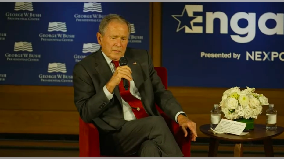 George W Bush recalls moment with Derek Jeter before nerve-wracking pitch at Yankee Stadium after 9/11 George W Bush recalls moment with Derek Jeter before nerve-wracking pitch at Yankee Stadium after 9/11