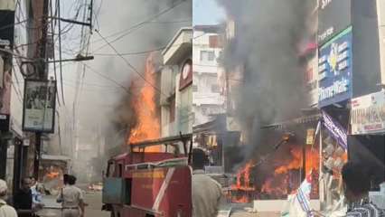 Massive Fire In Madhya Pradesh: Shops gutted in Bhopal’s new market! Watch video Massive Fire In Madhya Pradesh: Shops gutted in Bhopal’s new market! Watch video