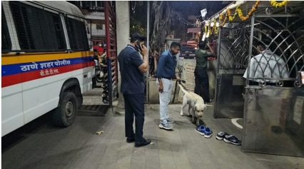 Bomb threat in Mumbai: Email triggers security alert at railway station, police station Bomb threat in Mumbai: Email triggers security alert at railway station, police station