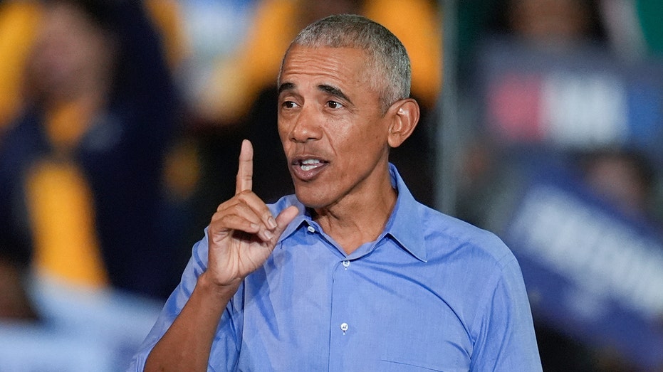 Obama backs Ilhan Omar amid probe, accuses Trump admin of ‘appalling’ targeting in lengthy statement Obama backs Ilhan Omar amid probe, accuses Trump admin of ‘appalling’ targeting in lengthy statement