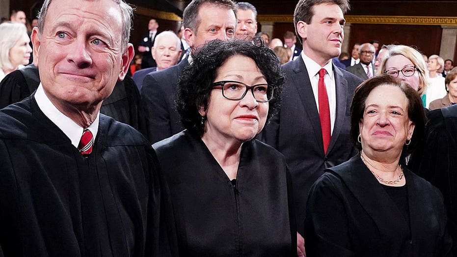 Sotomayor denies mom’s bid to get son into elite NYC school amid racial discrimination fight Sotomayor denies mom’s bid to get son into elite NYC school amid racial discrimination fight