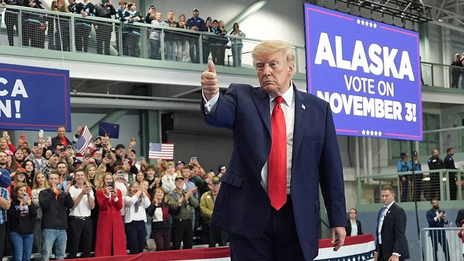 Trump says ‘we are looking into’ other Dan Sullivan on Alaska ballot, warns about governor’s race Trump says ‘we are looking into’ other Dan Sullivan on Alaska ballot, warns about governor’s race