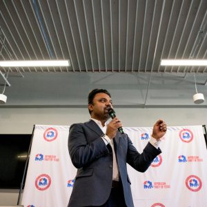 Texas lawmaker accuses state GOP chair of ethics violation over threats in House speaker race