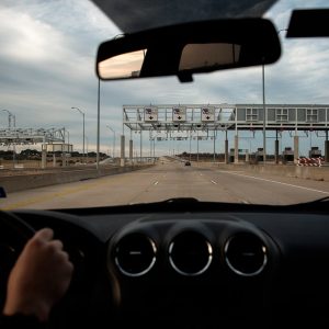 “A gift to our mothers”: Moms could drive solo in car pool lanes under Texas House bill