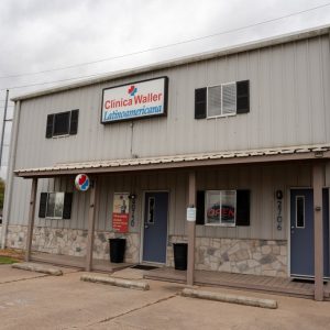 Appeals court overturns order closing Texas midwife clinics accused of illegal abortions