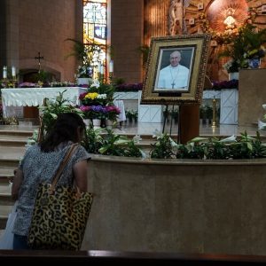“A global loss”: Millions of Texans mourn the death of Pope Francis