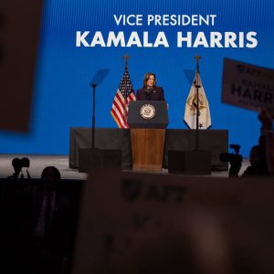 Texas teachers stand behind Kamala Harris after years of feeling targeted, neglected by Republicans