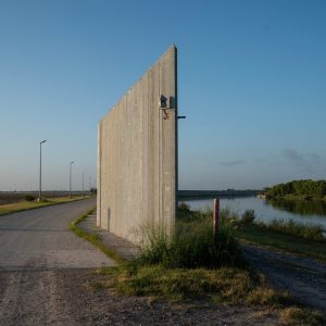 Takeaways from the Texas Tribune-Associated Press report on 24 hours along the Texas-Mexico border