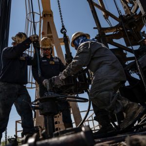 Record oil production in West Texas helps stabilize U.S. supply amid Iran war