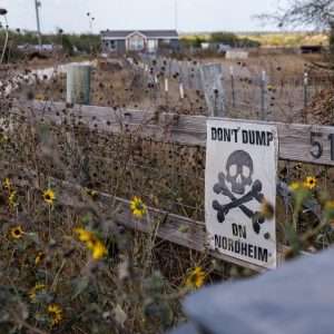 Bill would stop Texas oil drillers from secretly burying toxic waste on private property