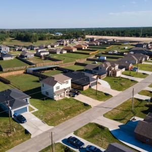 Feds to target “criminals and illegal immigrants” in Houston-area development, Abbott says