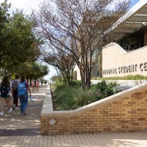 Thousands of Texas students lose college credits when transferring. Here are pitfalls to avoid.