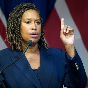 Bowser ends decade-long reign as DC mayor after 3 terms in office, won’t seek fourth