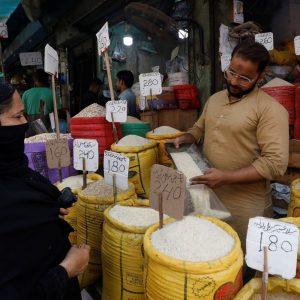 Rice battle heats up as India, Pakistan lift export curbs