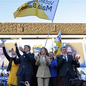 Kremlin sowing chaos with bomb threats and bribery to thwart Moldova’s vote to join EU, authorities say